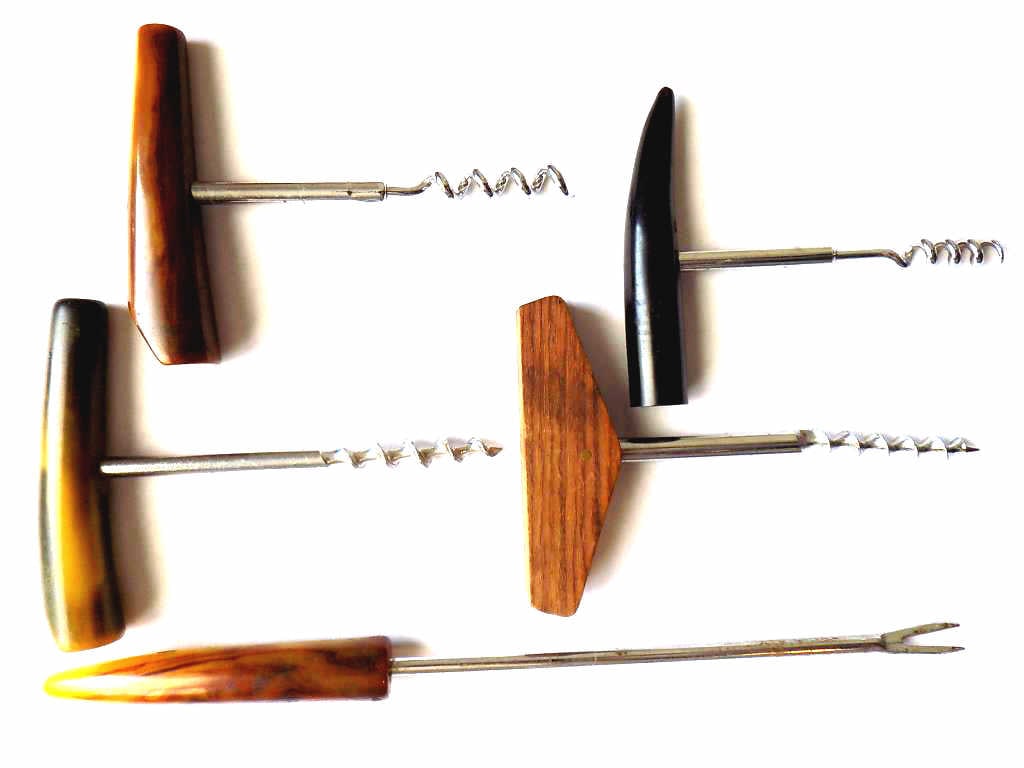 MIDCENTURY BAKELITE TEAK CORKSCREWS LOT (1 of 2)