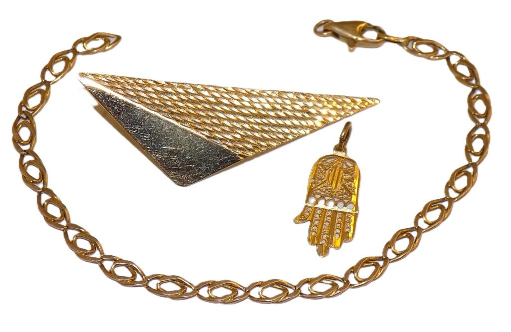 14K YELLOW GOLD SCRAP JEWELRY LOT: 14k Yellow Gold Jewelry Lot. Bracelet (missing link for clasp, easy fix). Art Deco Earring, Hamsa Hand Pendant for necklace or charm bracelet. 6.7 grams