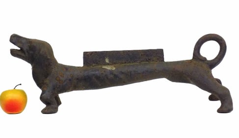 OLD DACHSHUND DOG CAST IRON BOOT SCRAPER