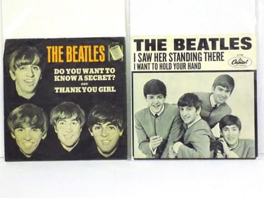 RARE BEATLES 45 VINYL RECORD & JACKETS