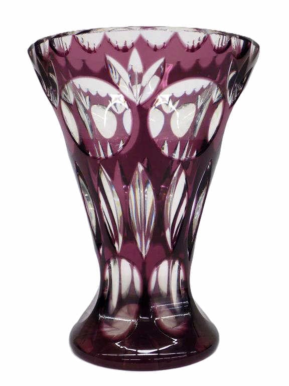 ULTRA RARE HAWKES AMETHYST CUT GLASS VASE: Antique T.G. Hawkes Company American Cut To Clear Glass Vase. Ultra Rare Purple Amethyst Color. Height 5" Excellent example.