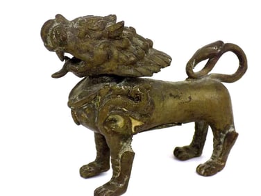 CHINESE BRONZE FIERCE FOO LION SCULPTURE