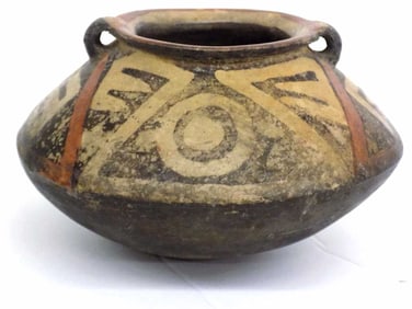 NATIVE AMERICAN INDIAN SIGNED POTTERY JAR