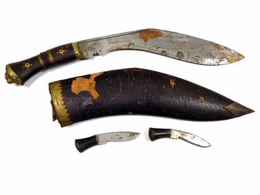VINTAGE KUKRI SET W/ LION HEAD POMMEL