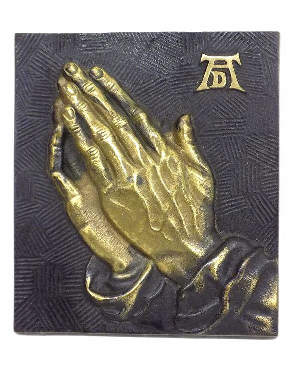 ALBRECHT DURER - PRAYING HAND BRONZE PLAQUE (1 of 2)