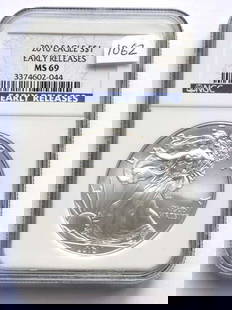 US MINT 2010 EARLY RELEASE SILVER EAGLE NGC MS 69: United States Mint 2010 Early Release Silver Eagle $1 Dollar Coin. Walking Liberty Obverse, Heraldic Eagle Reverse. 1 Oz Fine Silver. NGC Sealed & Graded MS 69