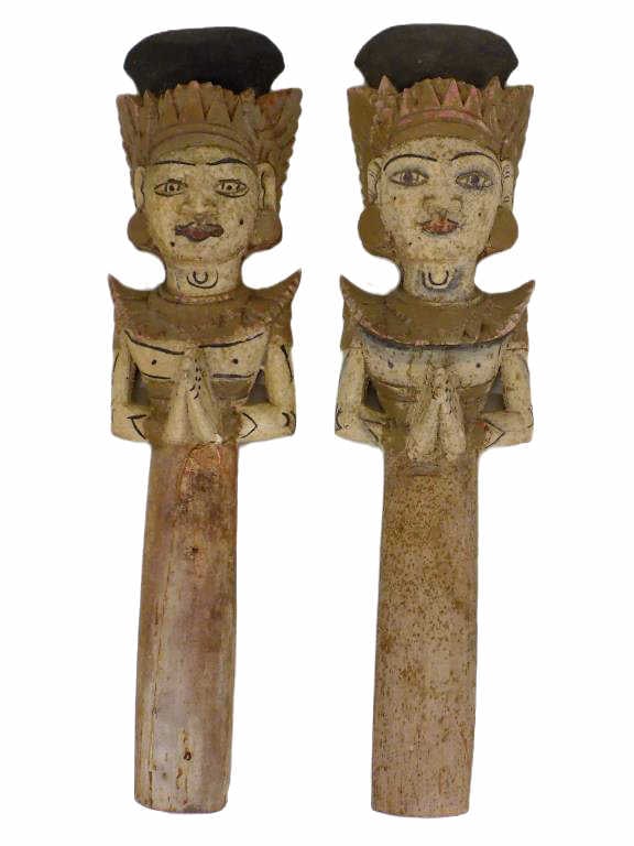INDONESIAN CARVED PRAYER FIGURES (1 of 3)