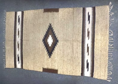 NATIVE AMERICAN INDIAN NAVAJO EYE DAZZLER RUG