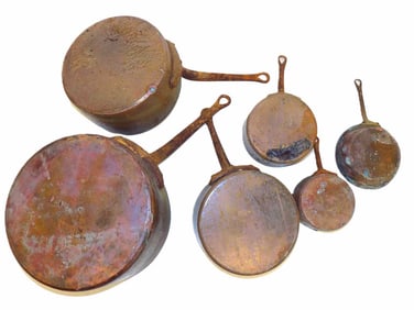 19TH CENTURY COPPER COOKING POTS