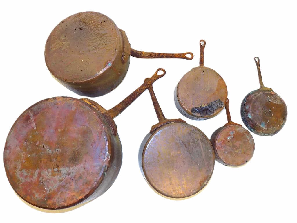 19TH CENTURY COPPER COOKING POTS (1 of 2)