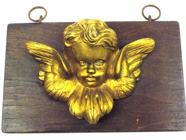 19TH CENTURY FIRE GILT BRONZE PUTTI SCULPTURE