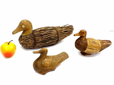 AMERICAN FOLK ART DUCK LOT