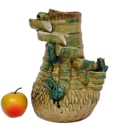 BIG VINTAGE MCCOY FROG CERAMIC POTTERY VASE