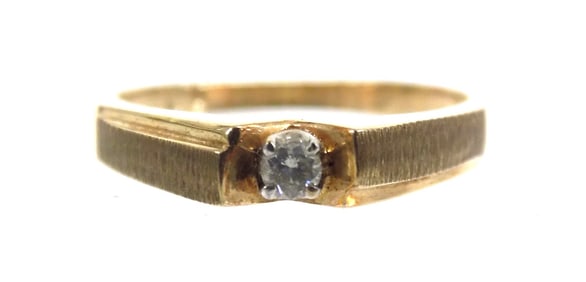 MODERNIST SOLID 10K GOLD AND DIAMOND RING