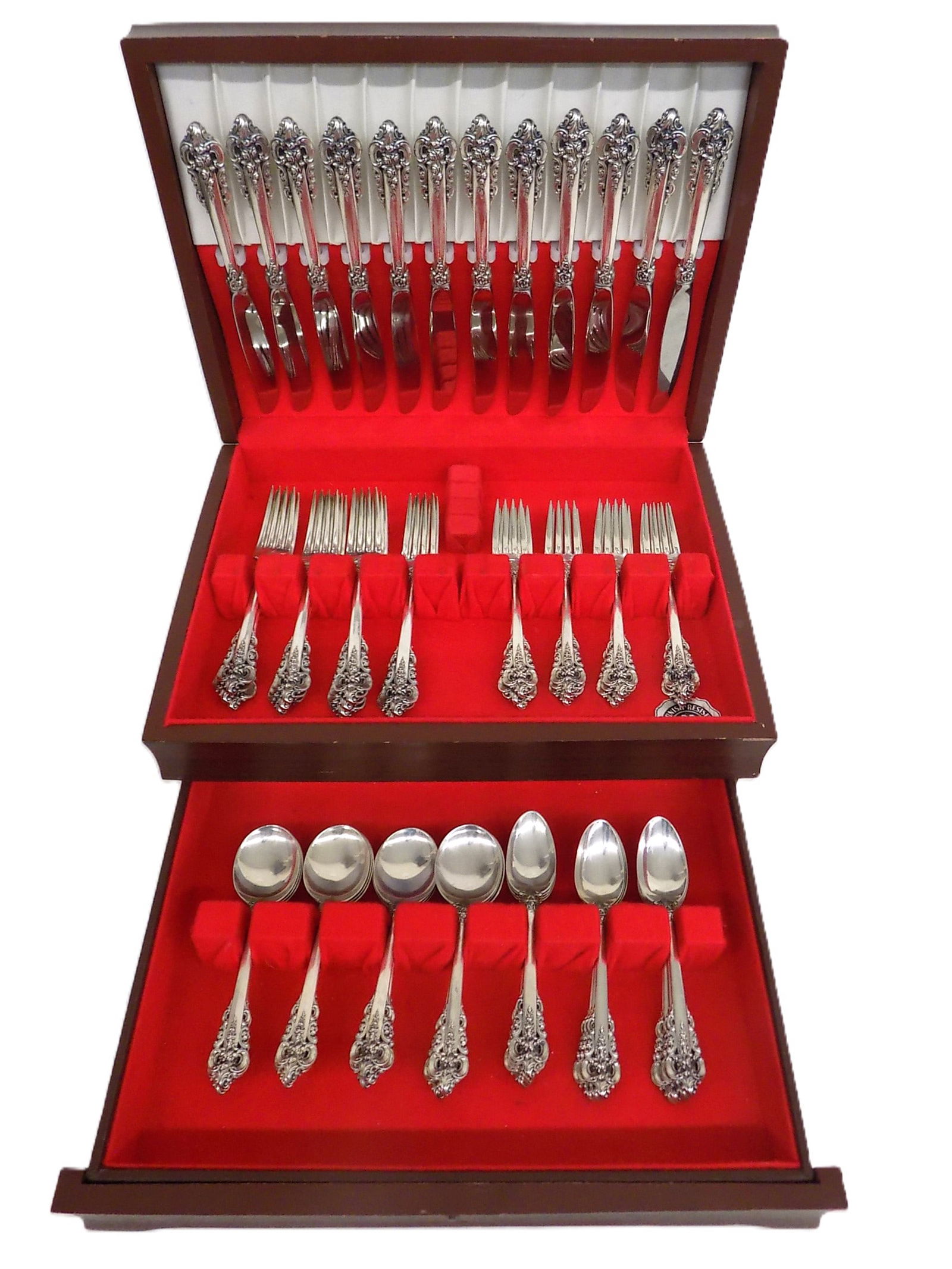 WALLACE GRAND BAROQUE STERLING FLATWARE SET (1 of 2)