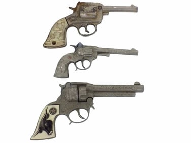 1950'S COWBOY TOY CAP GUNS BUFFALO BILL TEXAN JR