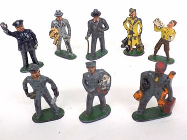 VINTAGE 1950'S PAINTED LEAD TOY FIGURES LOT