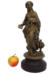 19TH CENTURY CLASSICAL MAIDEN GILT BRONZED STATUE