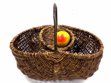 PRIMITIVE COUNTRY 2 TIER WOVEN BASKET