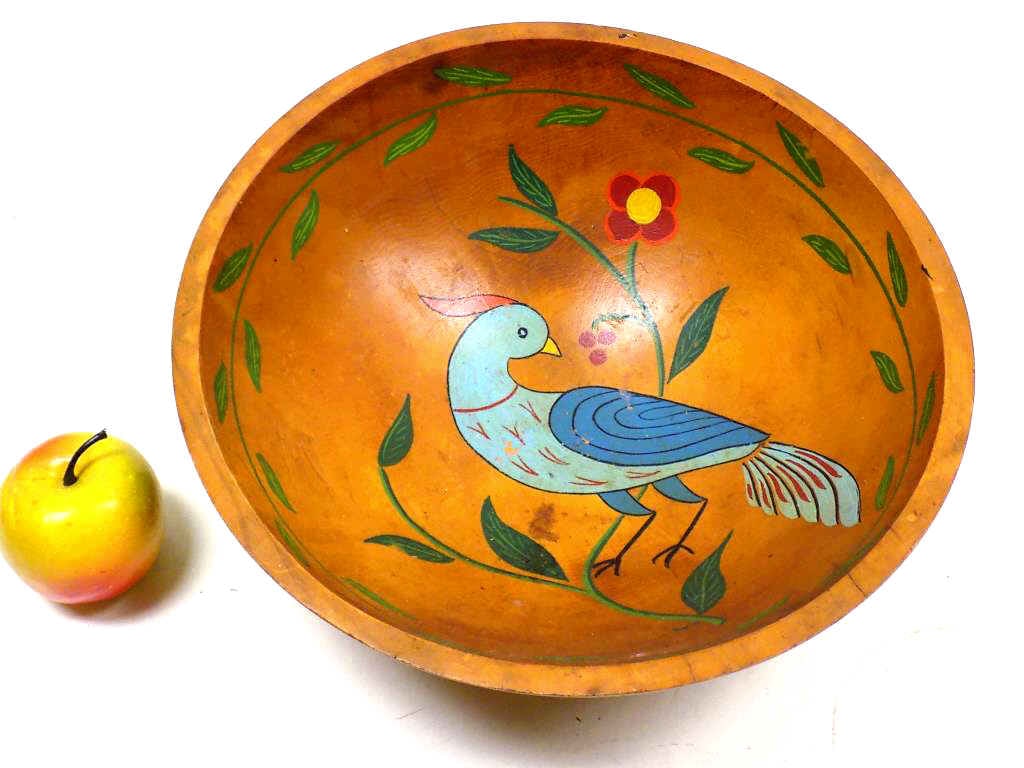 PRIMITIVE FOLK ART BIRD PAINTED WOODEN BOWL (1 of 3)