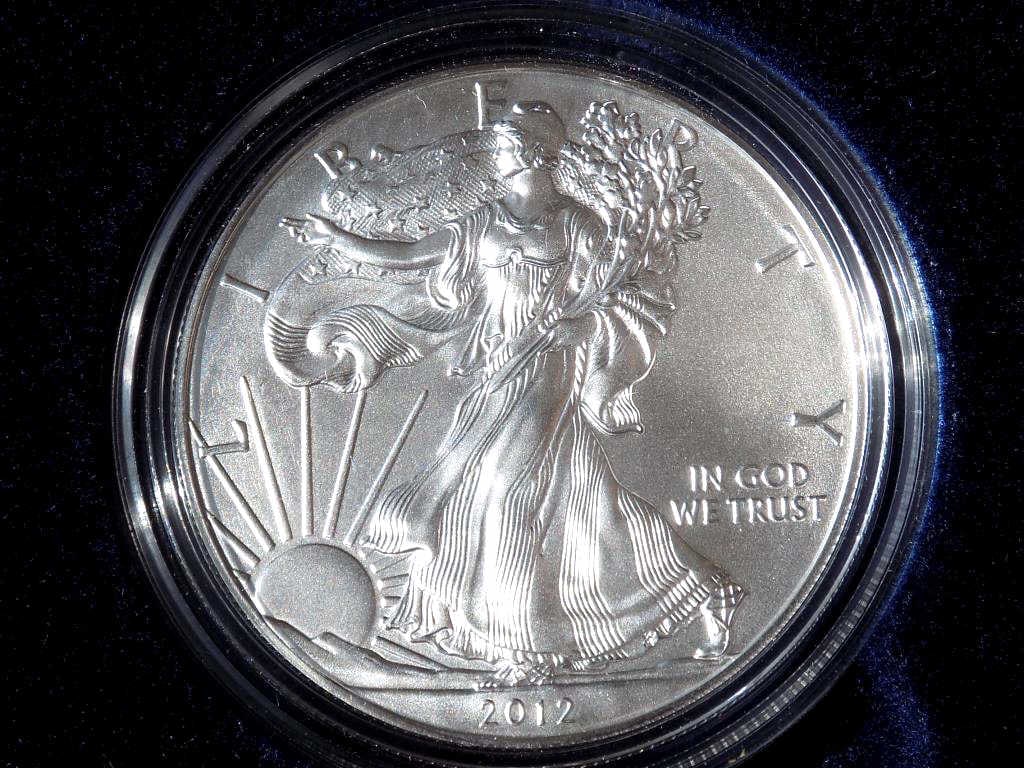 US MINT 2012 AMERICAN EAGLE SILVER DOLLAR COIN UNC (1 of 3)