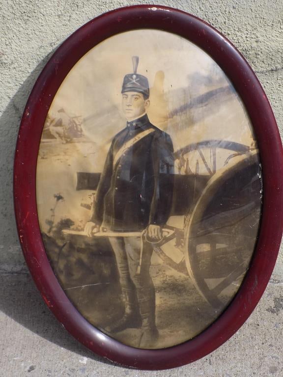 19TH CENTURY ARMY OFFICER SWORD CANNON PHOTOGRAPH: Large 19th Century Uniformed Army Officer with Sword and Cannon. Antique Oval Frame. 21" x 2" x 15.25" 2 lbs