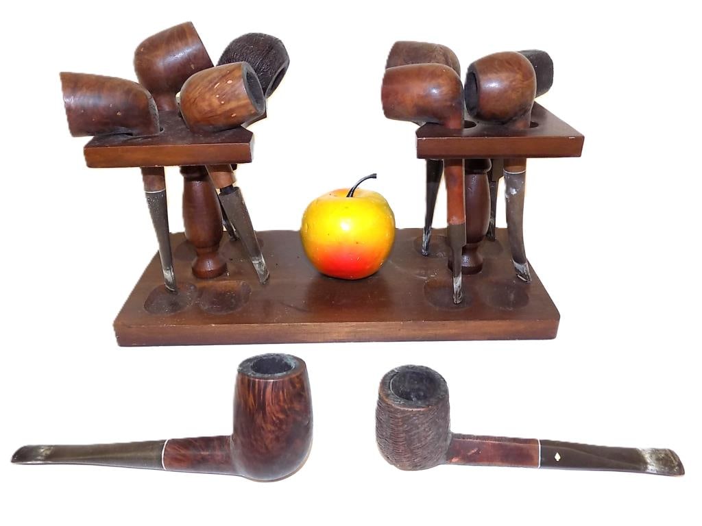 ARTS & CRAFTS PIPE STAND WITH 10 ANTIQUE PIPES: Arts & Crafts Wooden Pipe Stand with 10 Antique Pipes. Including Burl Briar Pipes by Arlington Imported, Wally Frank Ltd, Prince of Wales London, Kaywoodie Prime Grain, Savinelli Extra and others Hold