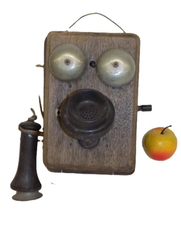 ANTIQUE ELECTRIC CRANK WALL TELEPHONE: Antique Electric Crank Wall Telephone. Solid Oak Ringer Bell Box with Contents and Candlestick Style Receiver / Handset. Probably Made By The Western Electric Company. Height 11" x 10" x 8" 11 lbs As 