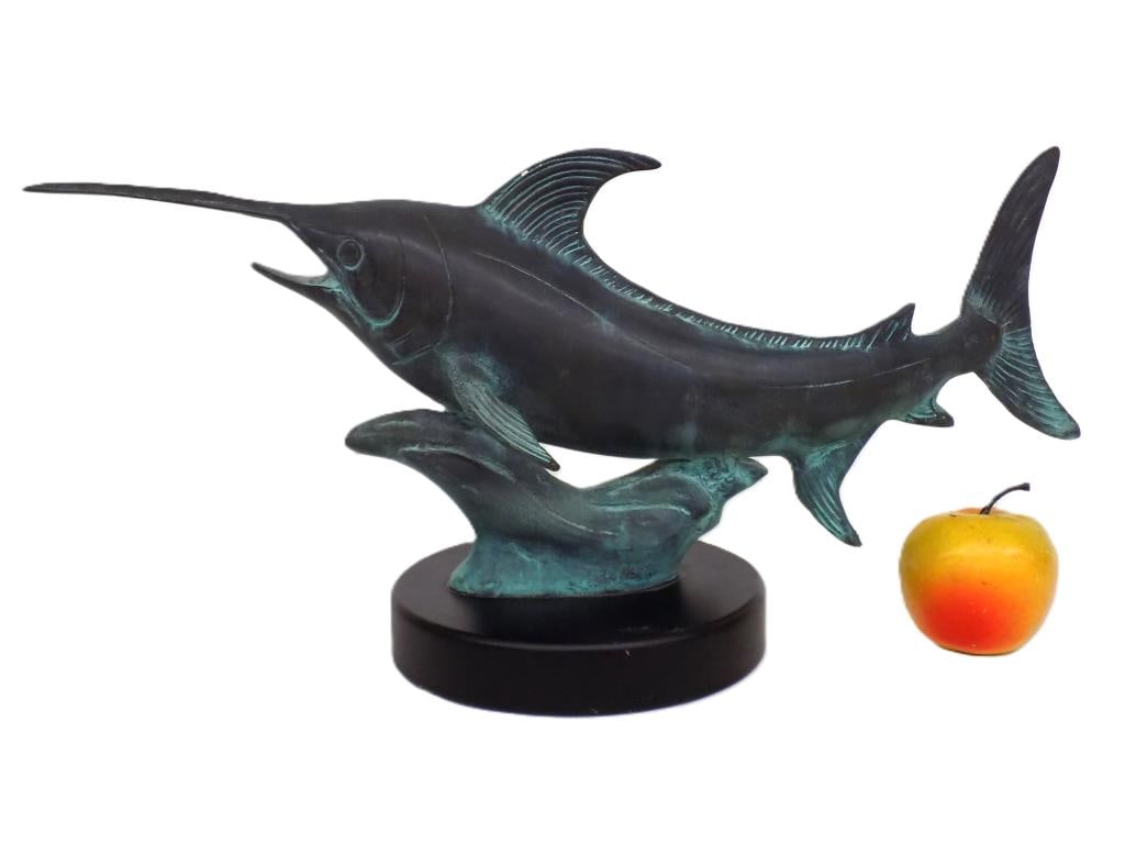 VINTAGE MARLIN BRONZE SCULPTURE: Vintage Marlin Bronze Sculpture on Wooden Base. Approximately 9" x 6.50" (base) x 19.50" 5 lbs