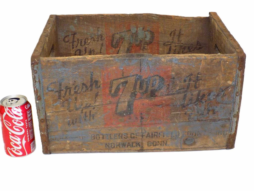 VINTAGE 7 UP SODA POP ADVERTISING DELIVERY CRATE (1 of 3)