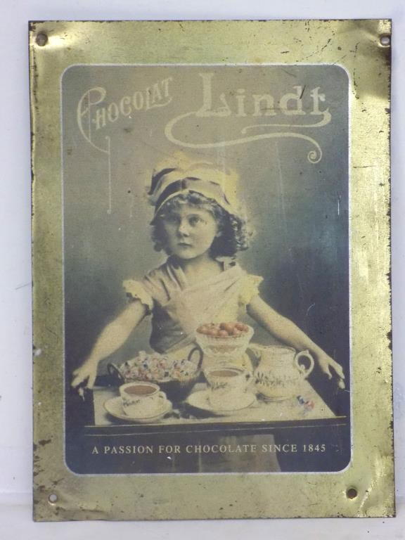 VINTAGE CHOCOLATE LINDT TIN ADVERTISING SIGN (1 of 3)