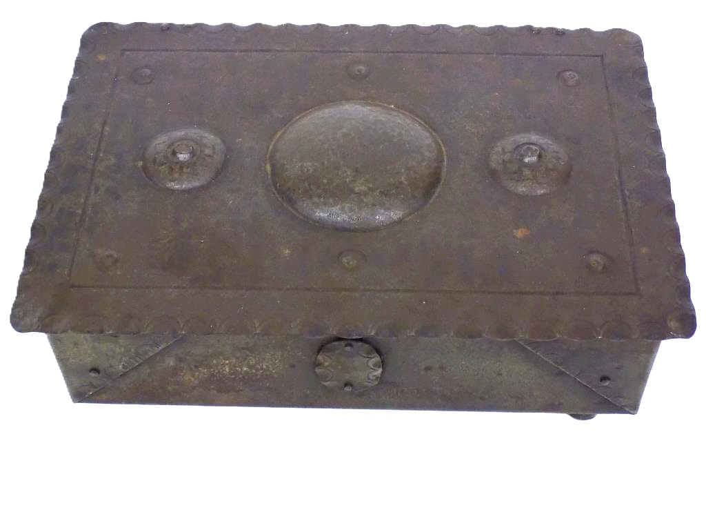 GREAT ARTS & CRAFTS BRONZED TOBACCO BOX (1 of 7)
