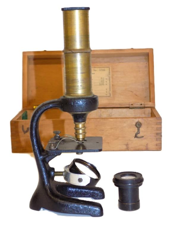 ATCO MINIATURE BRASS & IRON SCIENTIFIC MICROSCOPE (1 of 3)