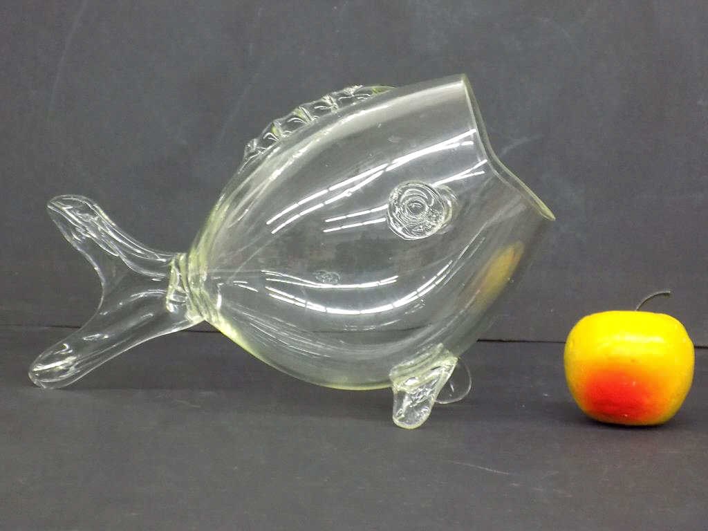 MIDCENTURY BLENKO STYLE GLASS FISH CANDY BOWL (1 of 3)