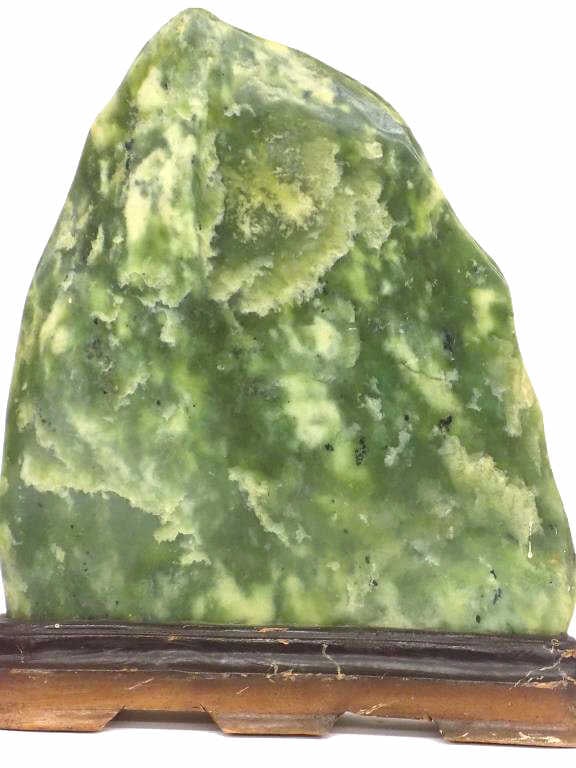 OLD CHINESE GREEN NEPHRITE JADE SCHOLARS STONE (1 of 4)