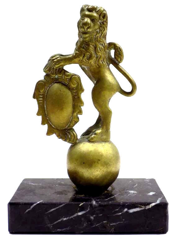 RENAISSANCE STANDING LION BRONZE SCULPTURE: Royal Lion Bronze Sculpture. Lion Holding Crest Shield on Globe. Black Marble Base Total Height 6"