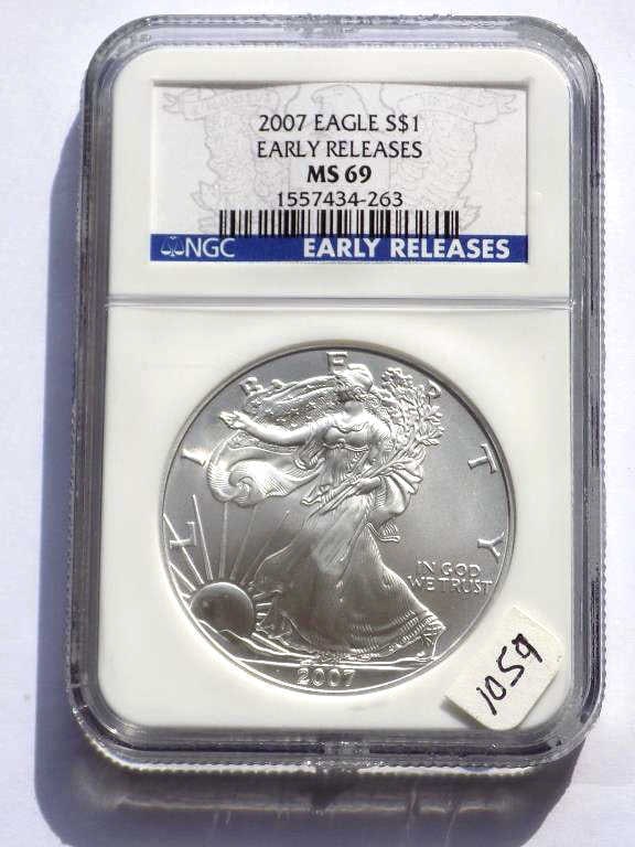 US MINT 2007 EARLY RELEASE SILVER EAGLE NGC MS 69: United States Mint 2007 Early Release Silver Eagle $1 Dollar Coin. Walking Liberty Obverse, Heraldic Eagle Reverse. 1 Oz Fine Silver. NGC Sealed & Graded MS 69
