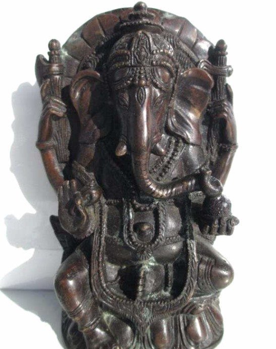 NEPALESE BRONZE GANEESH STATUE: Nepalese Bronze Seated Ganeesh on throne Statue . H 7.25".