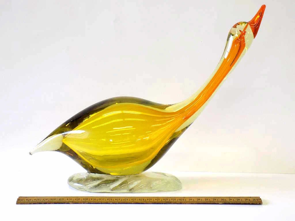 BIG MURANO ARTISAN BLOWN GLASS GOOSE: Large antique Murano Artisan blown glass goose . H 11" x L 14".