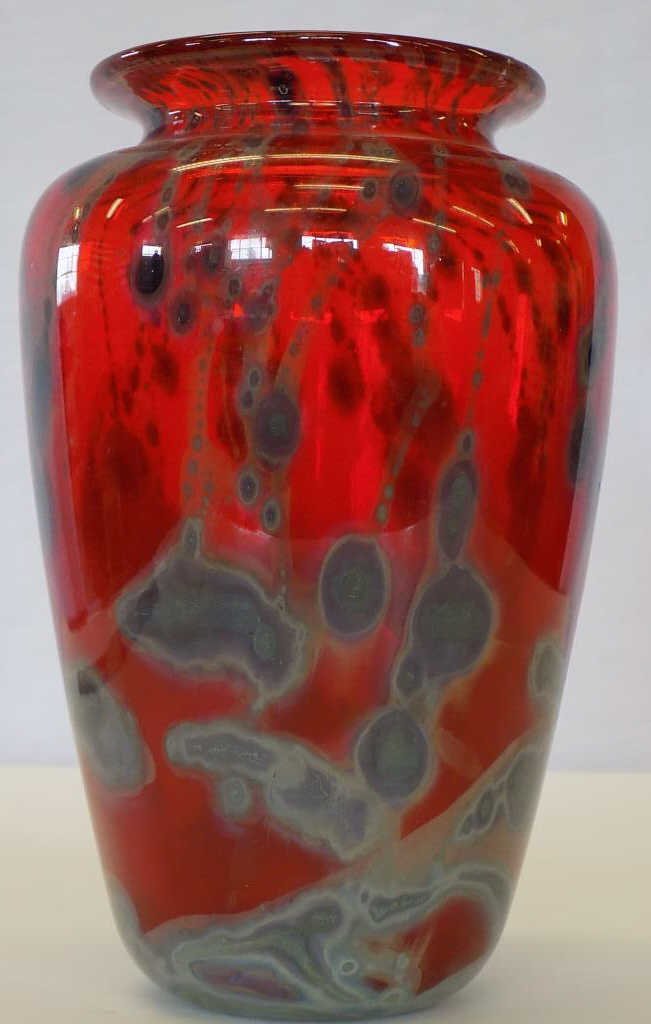 CHRIS HEILMAN MIDCENTURY ART GLASS VASE (1 of 5)