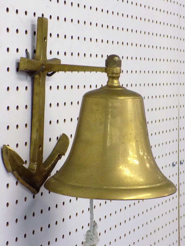 ANTIQUE ANCHOR MOUNT BRASS SHIPS BELL Antique brass (1 of 2)