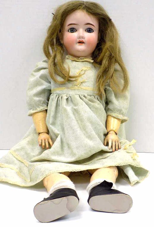 SCHOENAU & HOFFMEISTER 1909 23" BISQUE DOLL (1 of 6)