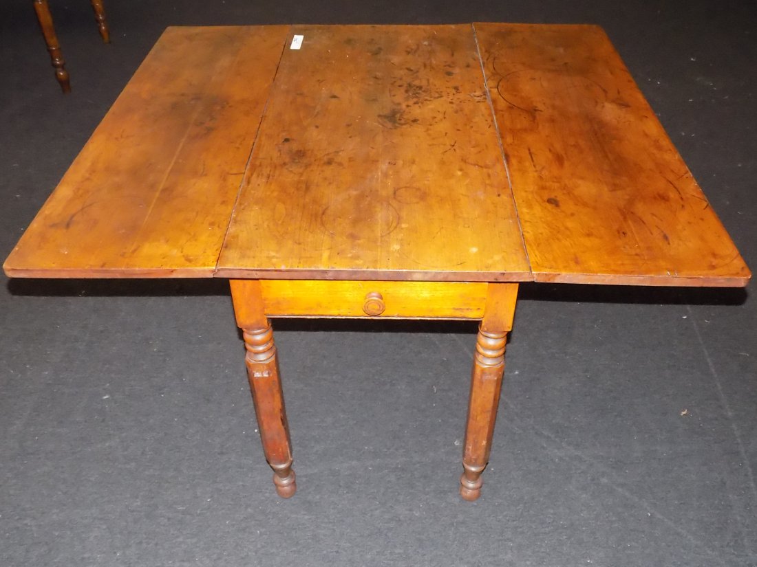 19TH CENTURY AMERICAN BIRCH DROPLEAF TABLE (1 of 5)