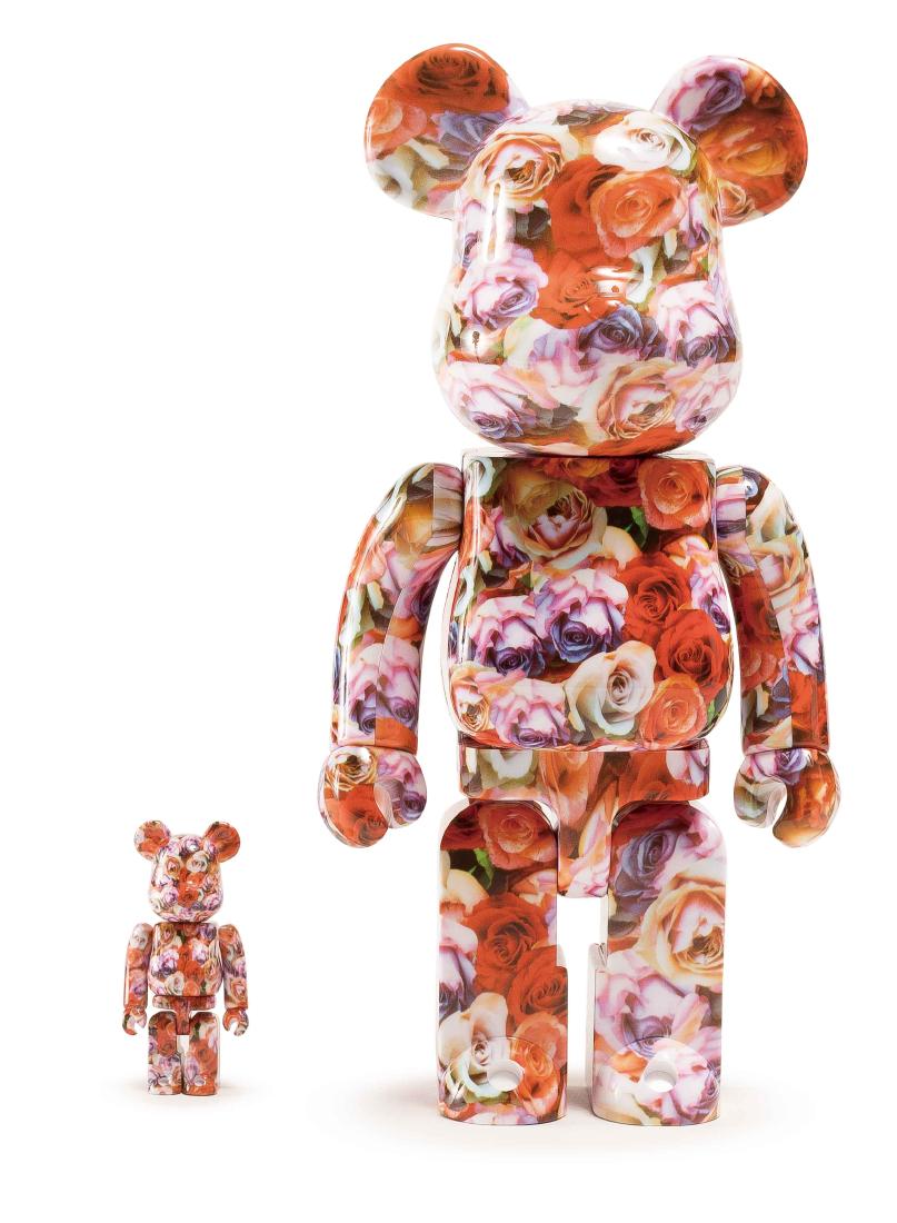 Bearbrick 400% & 100% Mika ninagawa rose: 13 * 8 * 27.5cm , 2 * 2 * 7cm