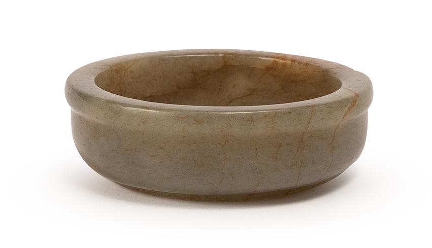 A WHITE JADE BRUSH WASHER, SONG DYNASTY: Diameter:5.4 cm