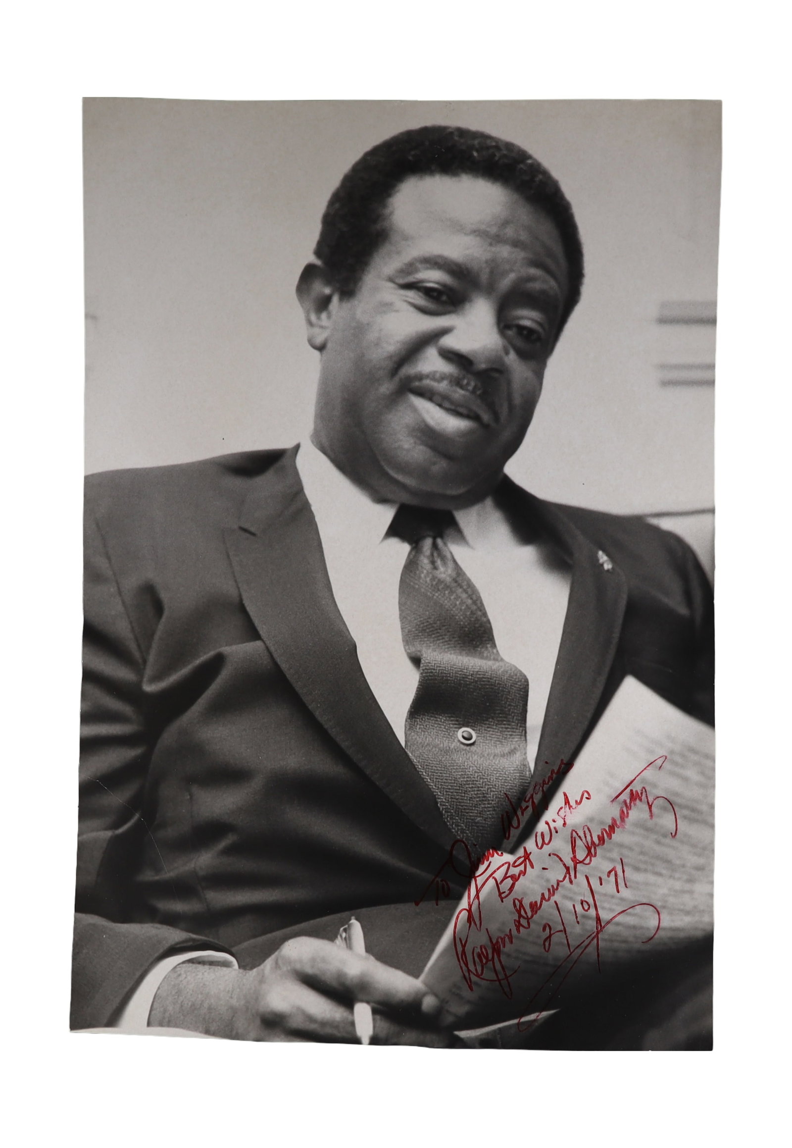 Ralph David Abernathy Signed Portrait Photograph, Inscribed to Jim Wiggins, February 10 (1 of 1)