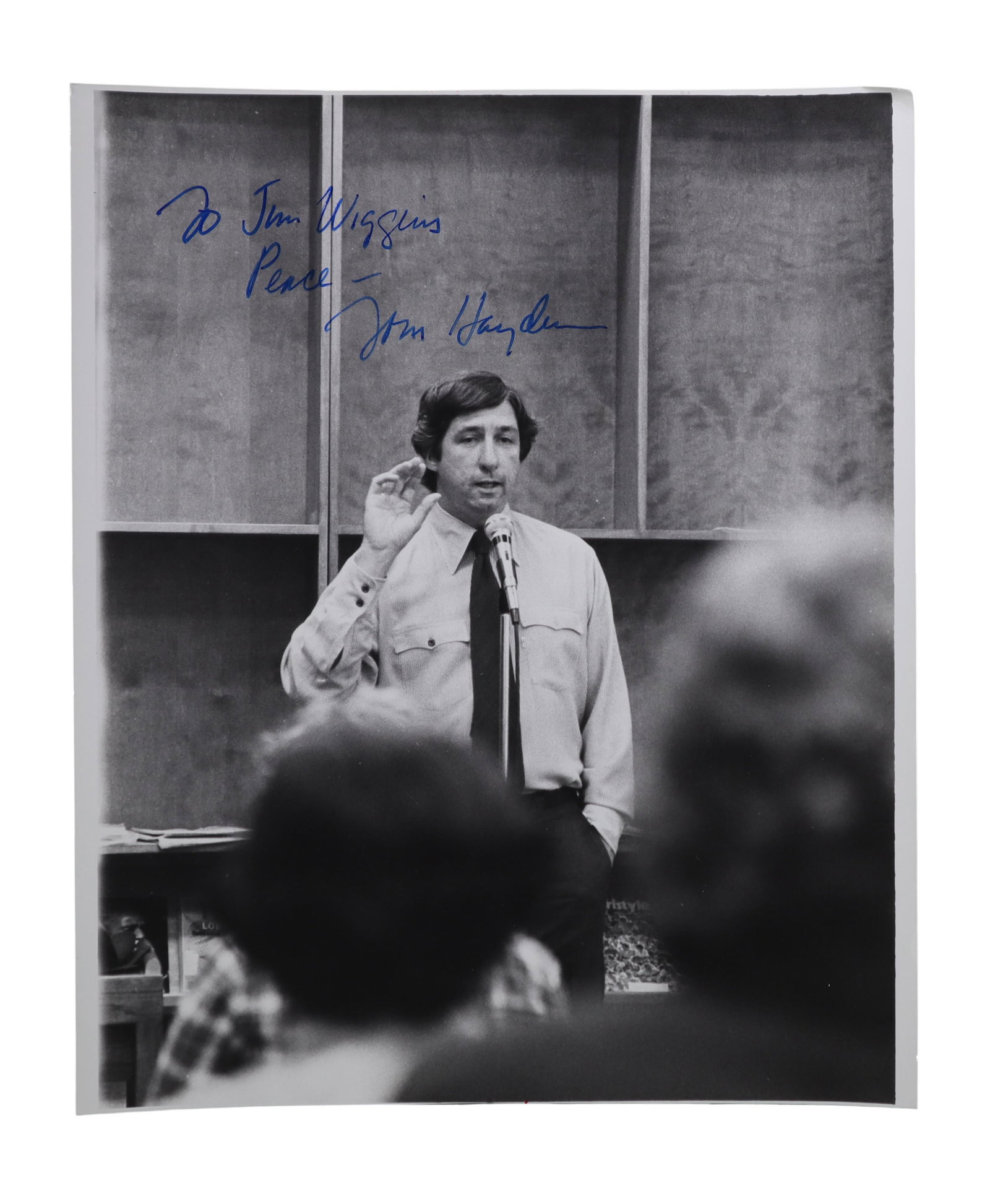 TOM HAYDEN SIGNED INSCRIBED PRESS PHOTOGRAPH SDS FOUNDER, CHICAGO SEVEN DEFENDANT: Tom Hayden drafted the Port Huron Statement in 1962, the founding document of Students for a Democratic Society and one of the defining texts of the American New Left. A leader of the antiwar movement
