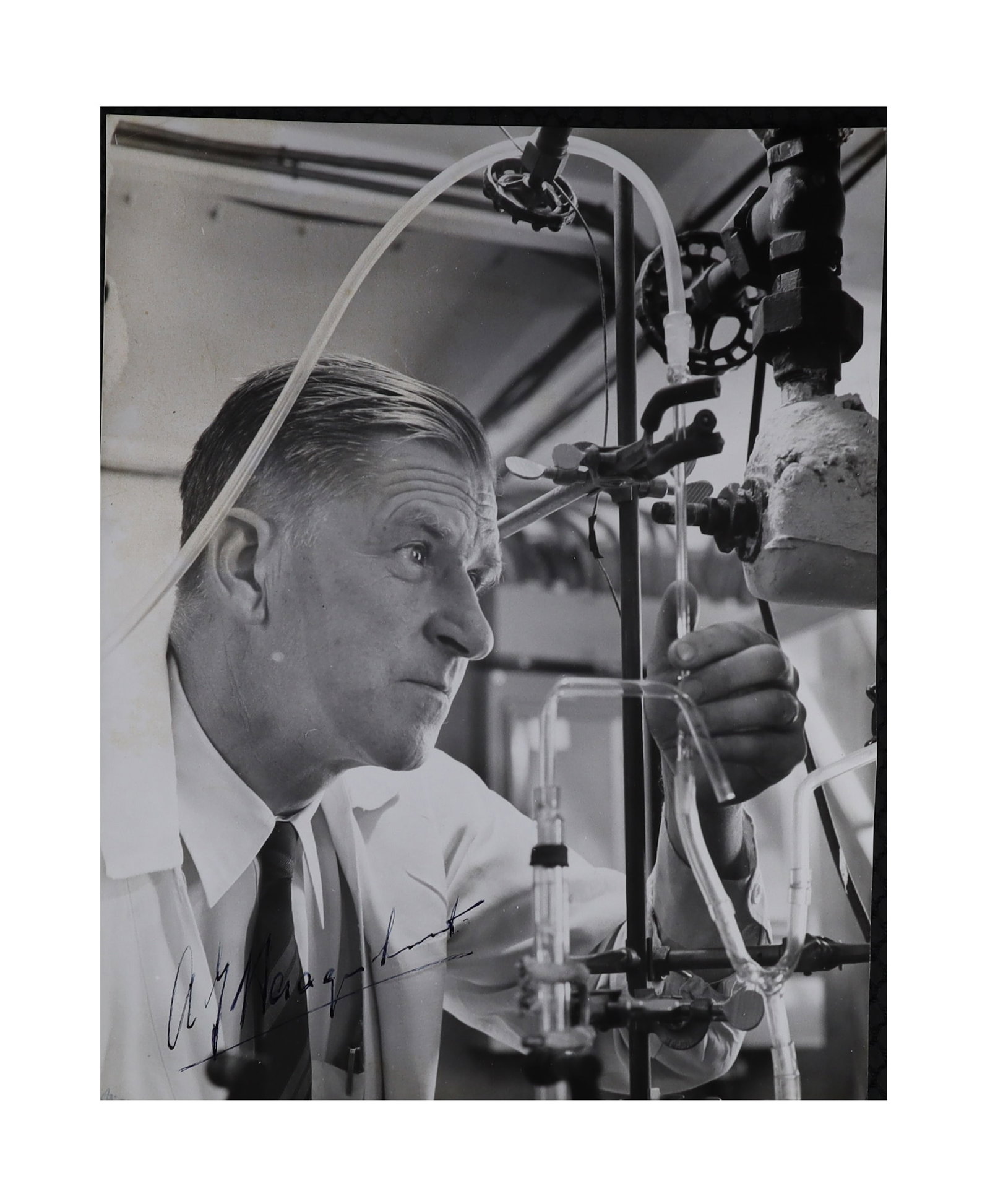 Arie Jan Haagen Smit Signed Laboratory Photograph, Discoverer of Photochemical Smog (1 of 2)