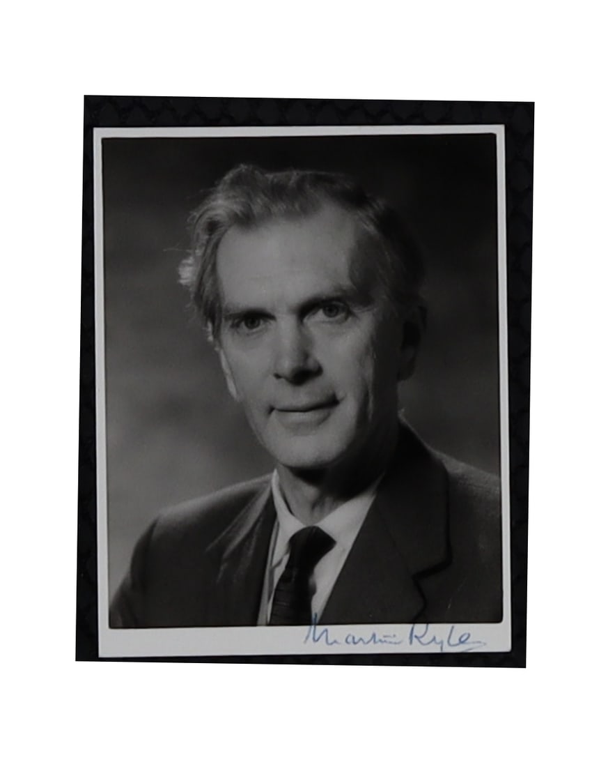 Martin Ryle Signed Portrait: Nobel Laureate and Pioneer of Radio Astronomy: Sir Martin Ryle (1918-1984), British radio astronomer who shared the 1974 Nobel Prize in Physics for his pioneering work in radio astrophysics, specifically his development of aperture synthesis techn