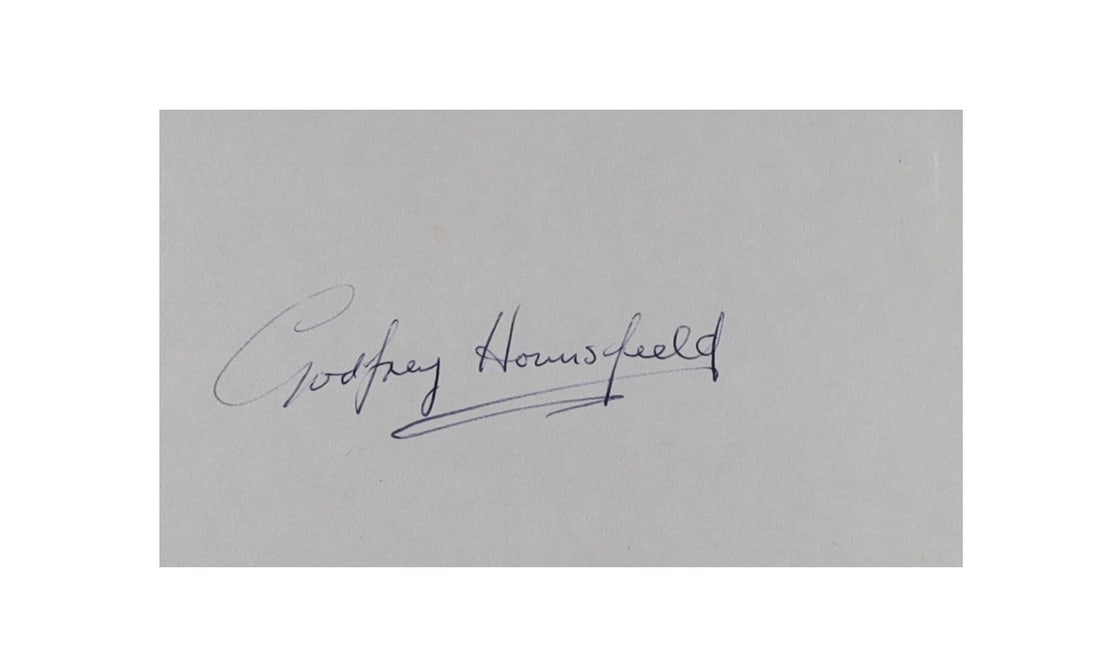 Godfrey Hounsfield Signed Card: Nobel Laureate Inventor of the CT Scanner (1 of 1)